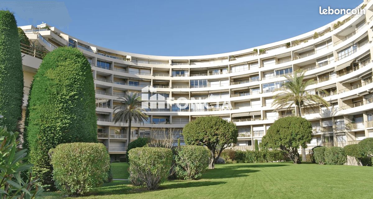 Indoor_parking · à Cannes · 82 €/mois