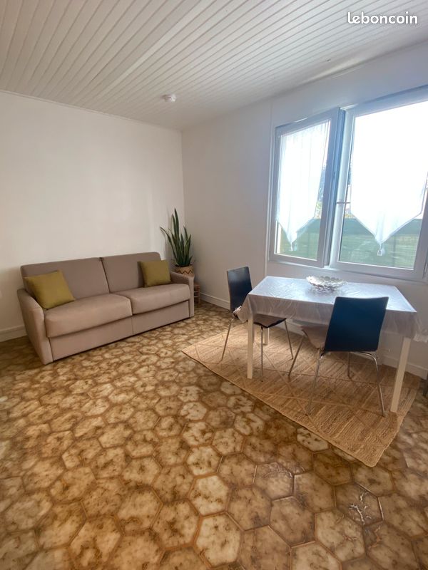 Appartement 1 pièce 18 m² · à La Rochelle · 18 m² · 550 €
