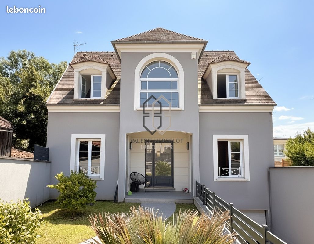 Maison 7 pièces 165 m² · à Ormesson-sur-Marne · 165 m² · 590 000 €