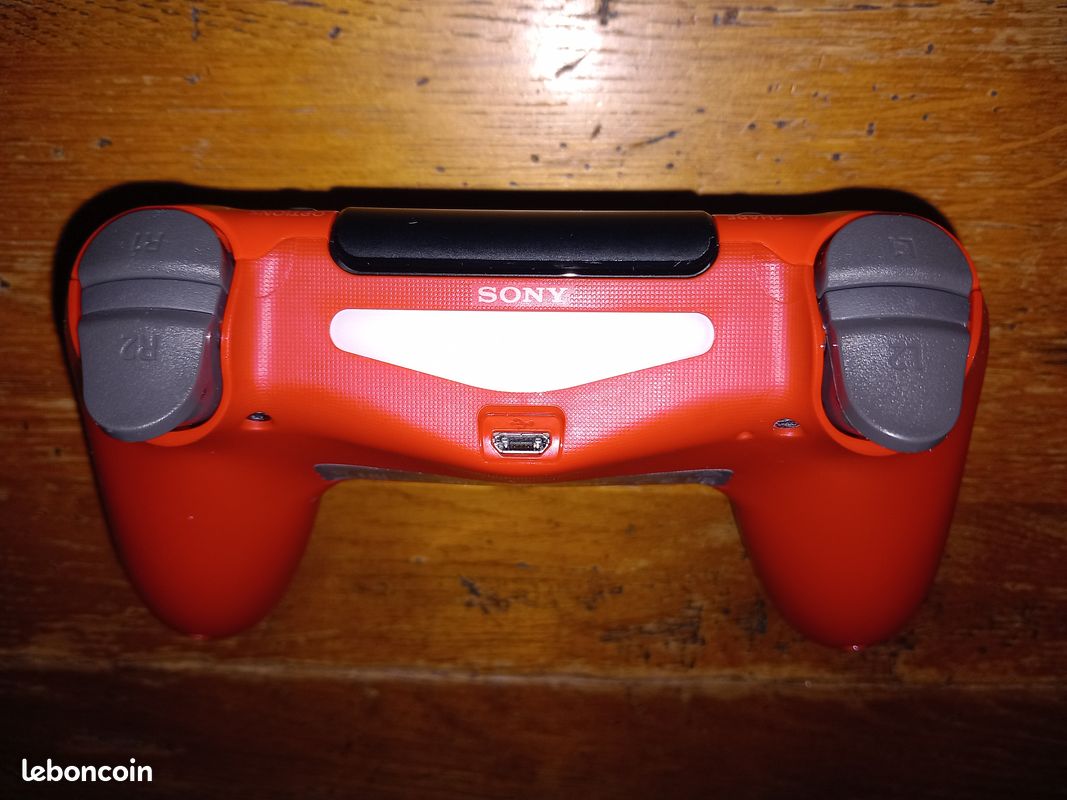 Manette Ps4 Rouge / Très bon état / Fonctionnement OK (image 3)