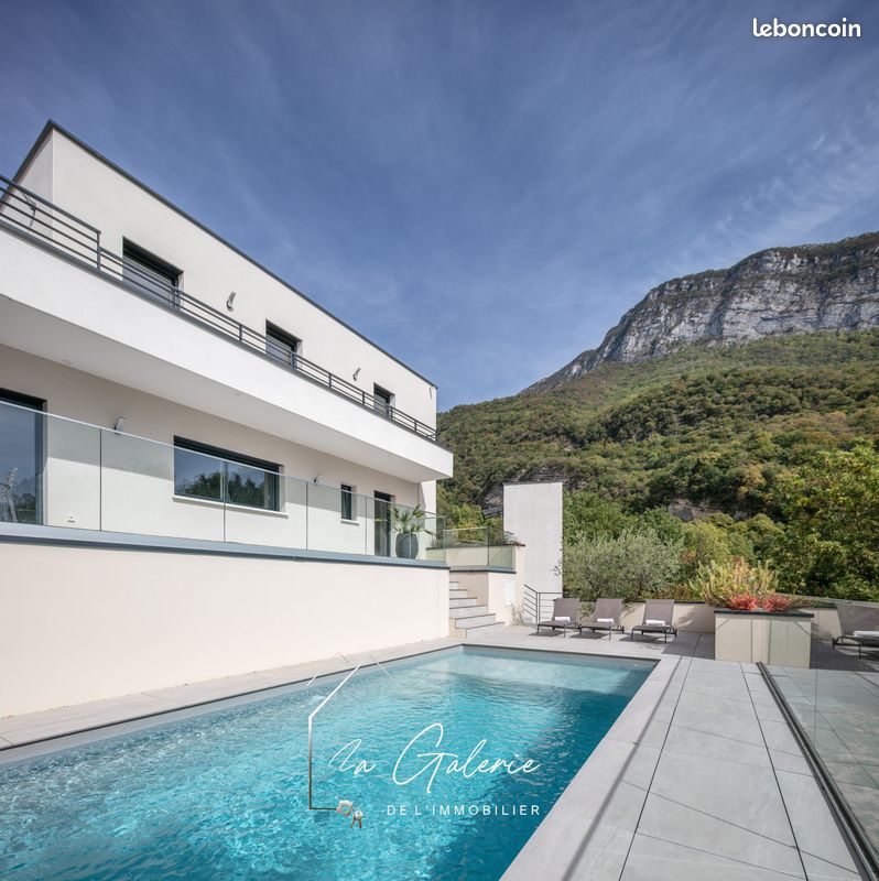 Maison 5 pièces 144 m² · à Fontanil-Cornillon · 144 m² · 849 000 €
