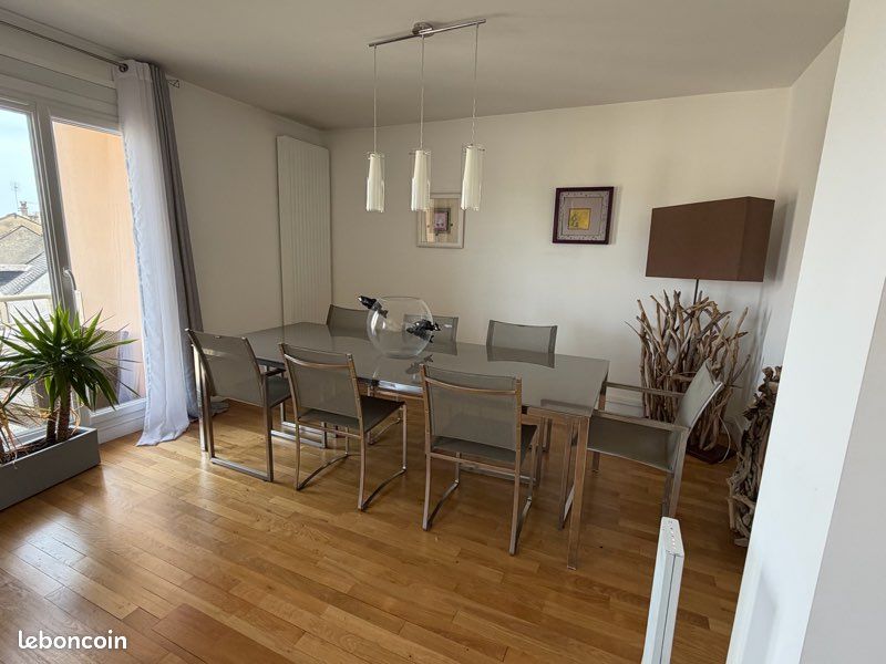 Appartement 4 pièces 101 m² · à Le Mans · 101 m² · 1 200 €