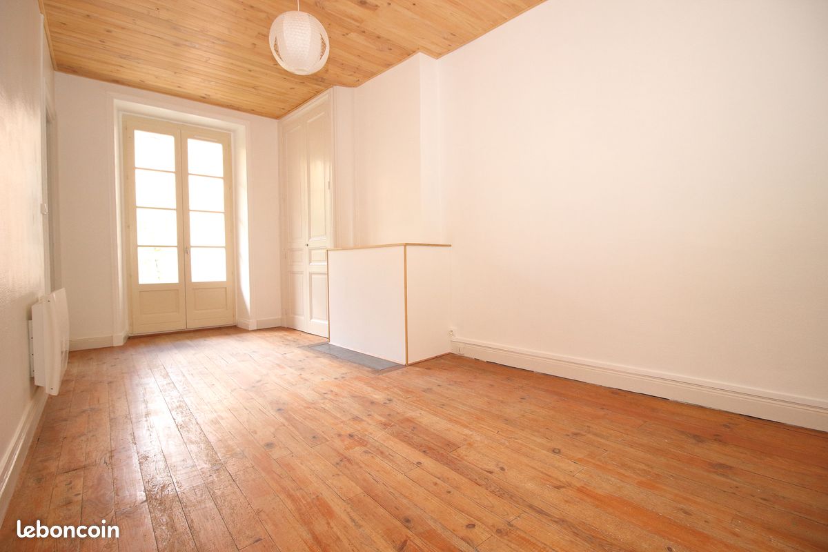 Appartement 1 pièce 32 m² · à Annonay · 32 m² · 400 €/mois