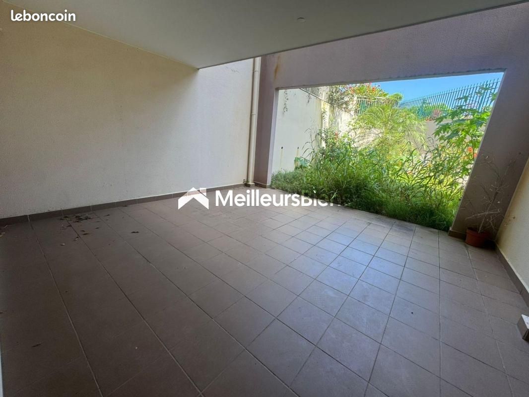 Appartement 1 pièce 53 m² · à Le Gosier · 53 m² · 825 €/mois