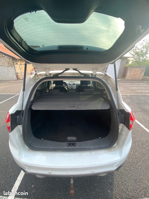 Ford Kuga 2.0 TDCI 136 Titanium (2010) – entretien complet récent (distribution, freins, pneus, vidanges) CT OK. Rien à Prévoir (image 8)