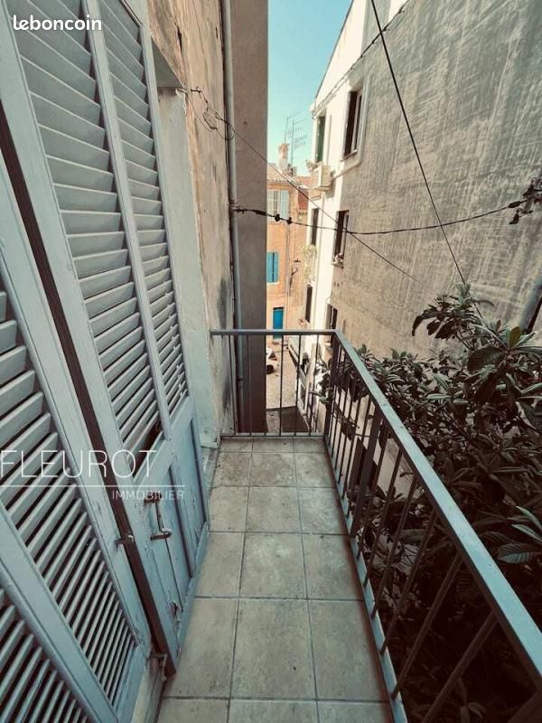 Appartement 1 pièce 28 m² · à Cassis · 28 m² · 730 €/mois