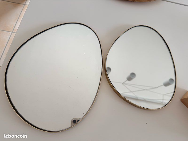 2 miroirs 🪞 (image 1)