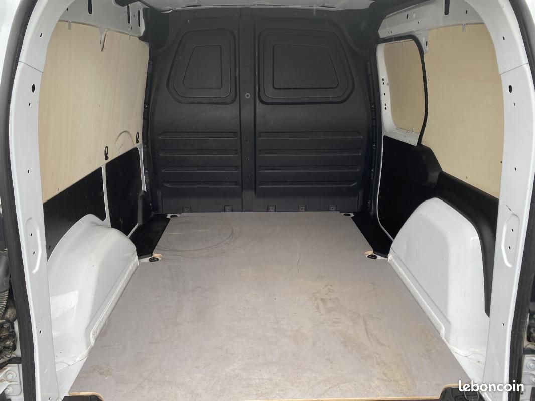 Renault Kangoo 3 VAN EXTRA BLUE DCI 95 (image 12)
