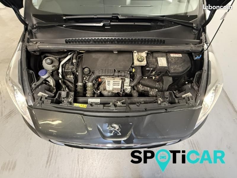 Peugeot 5008 1.2 Puretech Style II S&S (image 12)
