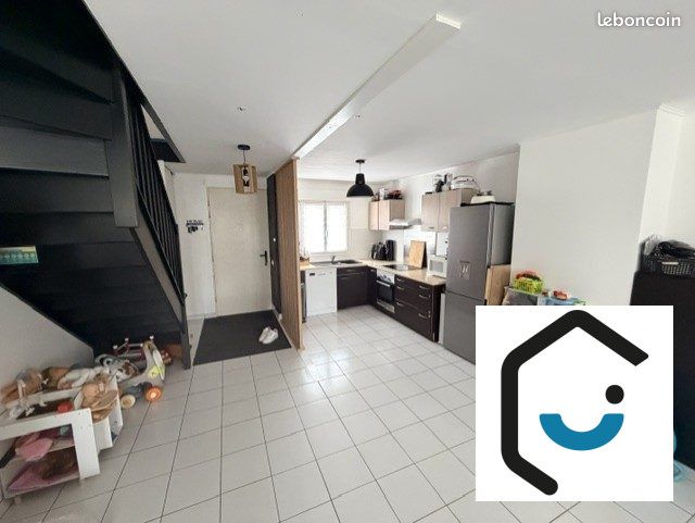 Appartement 3 pièces 72 m² · à Savigny-le-Temple · 72 m² · 1 100 €