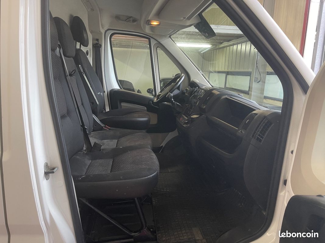 PEUGEOT BOXER FOURGON L4H2 BLUEHDI 165 - Attelage / Radars arr - Garantie (image 12)