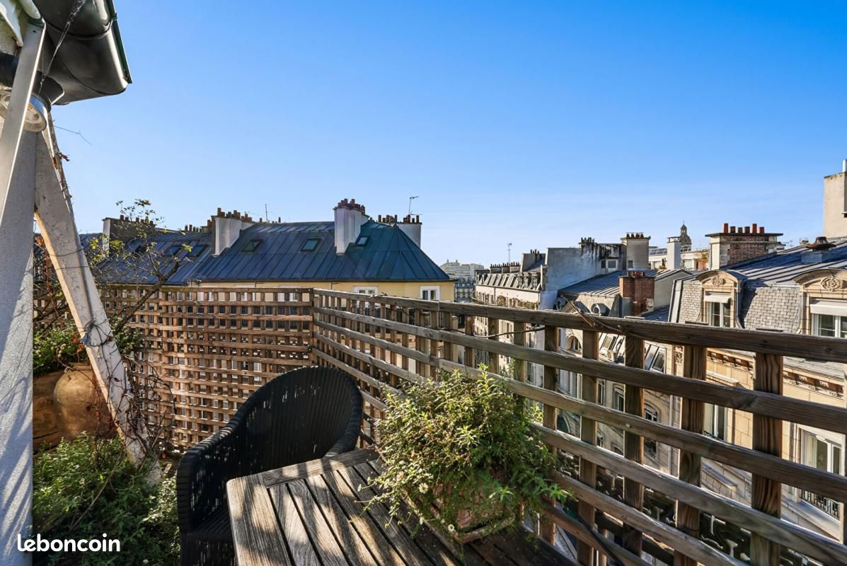 Appartement 6 pièces 147 m² · à Paris · 147 m² · 2 350 000 €