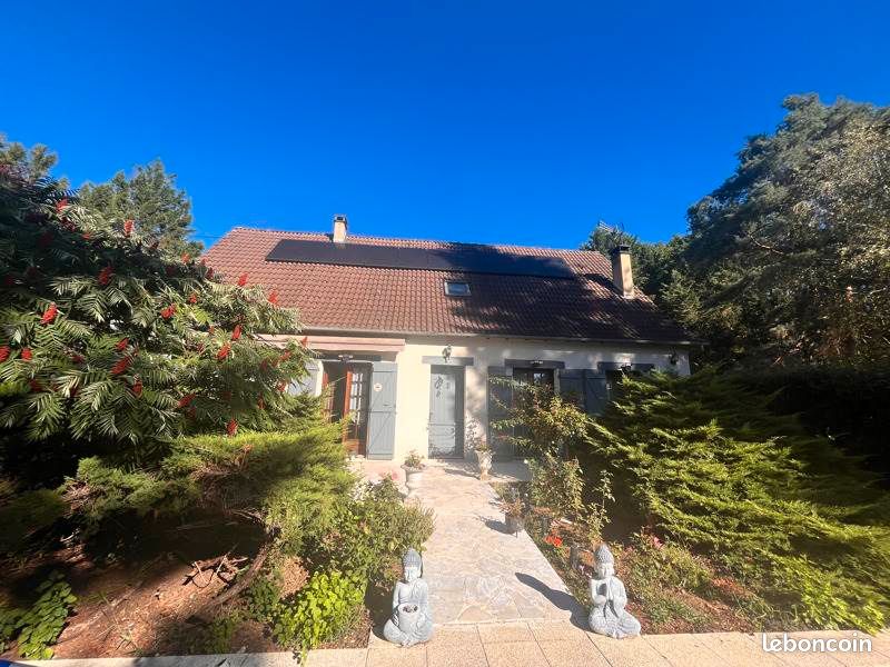 Maison 5 pièces 131 m² · à Terrasson-Lavilledieu · 131 m² · 355 000 €