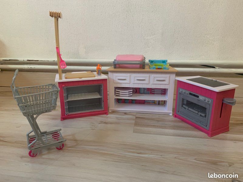 Petite cuisine pour Barbie (image 1)