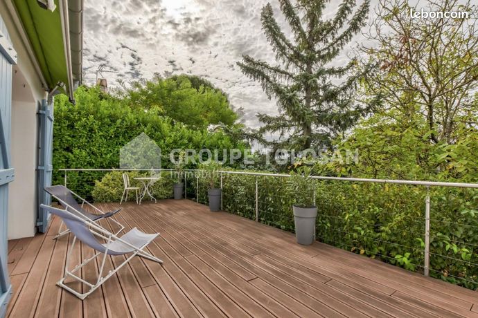 Maison 7 pièces 216 m²