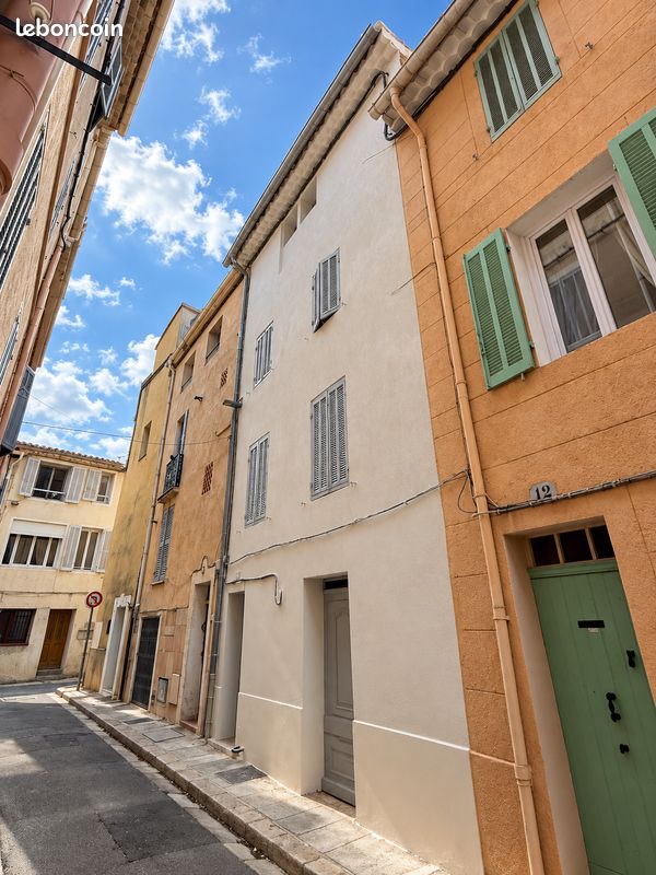 Immeuble 5 pièces 155 m² · à Aubagne · 155 m² · 417 000 €