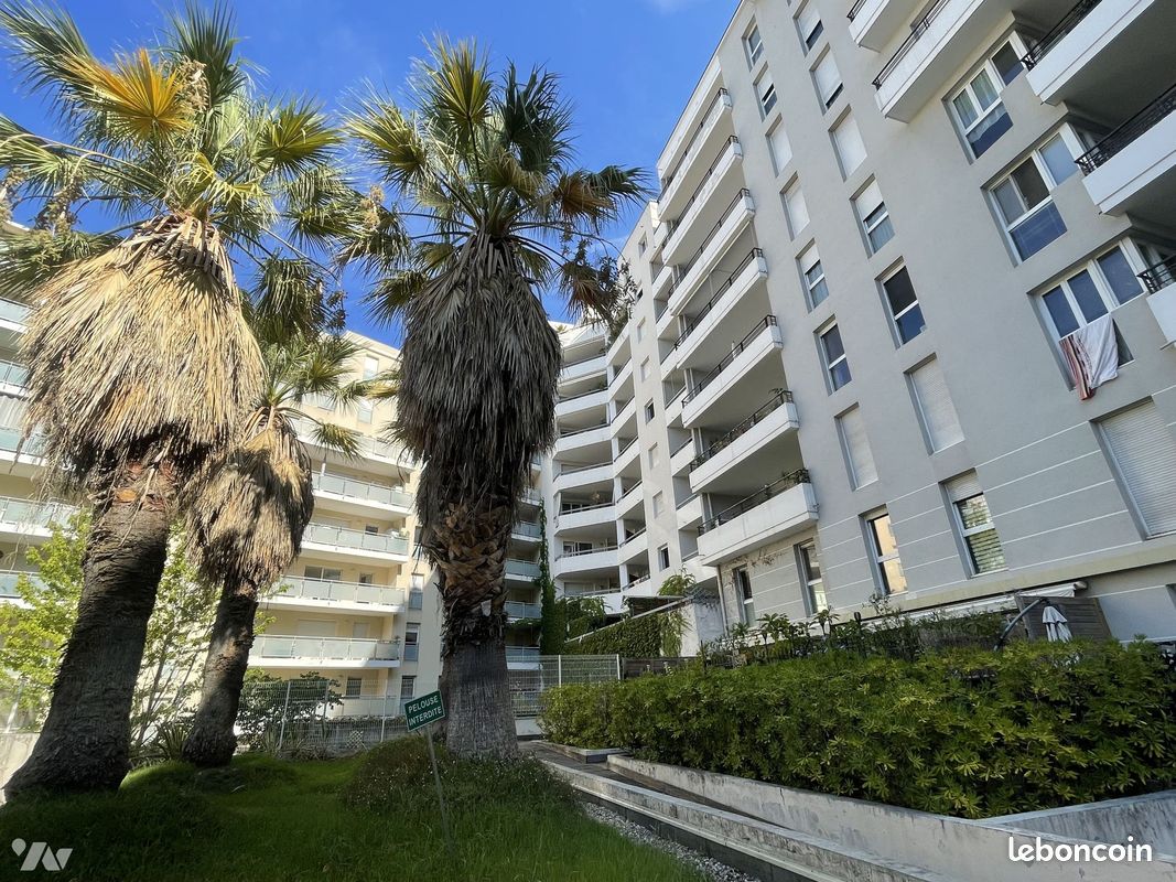 Appartement 2 pièces 49 m² · à Marseille · 49 m² · 220 000 €