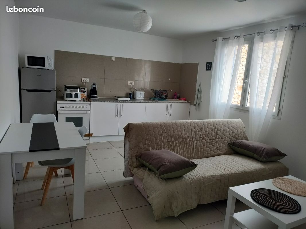 Appartement 3 pièces 50 m² · à Roquemaure · 50 m² · 650 €/mois
