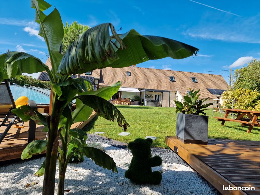 Maison 7 pièces 200 m² · à Ladon · 200 m² · 425 000 €