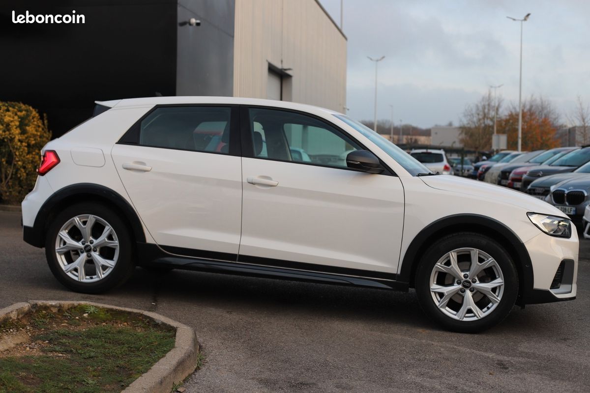 AUDI A1 ALLSTREET 30 tfsi 110 ch s tronic 7 design luxe (image 8)