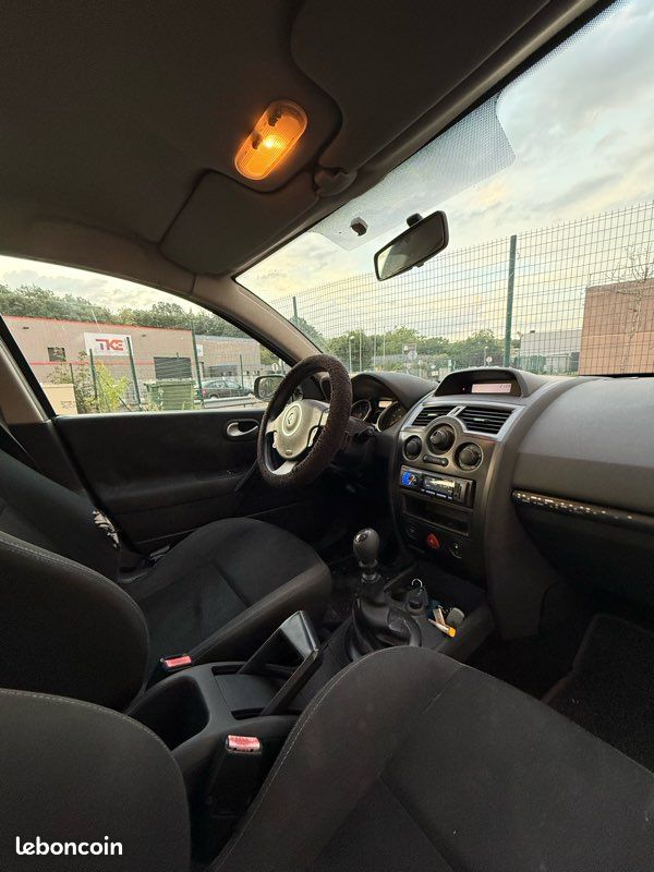 Renault Mégane II 1.5 dCi 105 – Distribution, révision et CT OK ✅ (image 7)