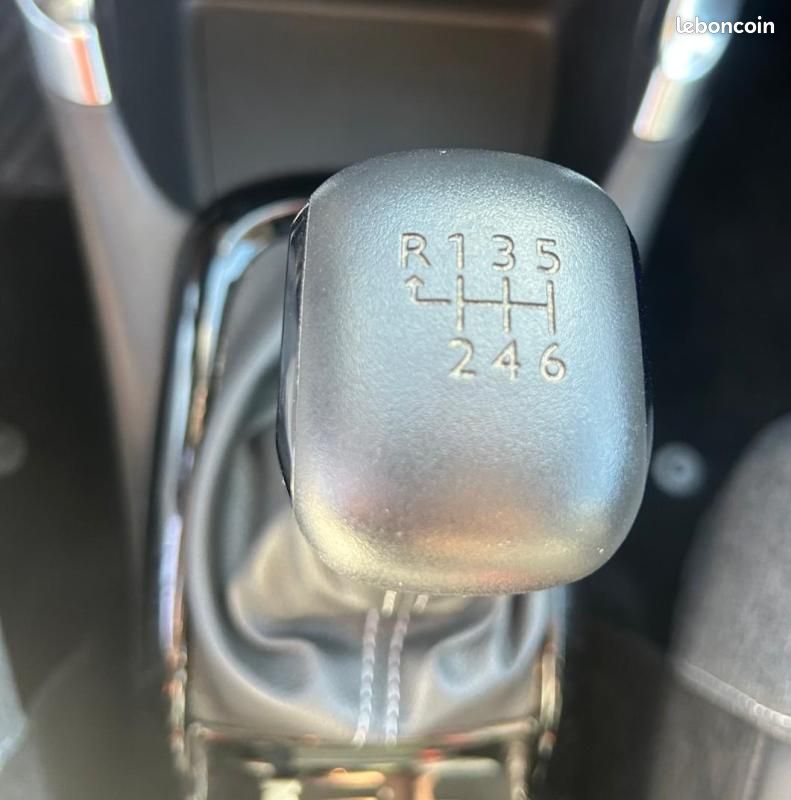 Citroën C3 Aircross BlueHDi 110 S&S BVM6 Feel Pack (image 15)