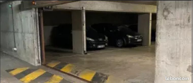 Place de parking en sous-sol