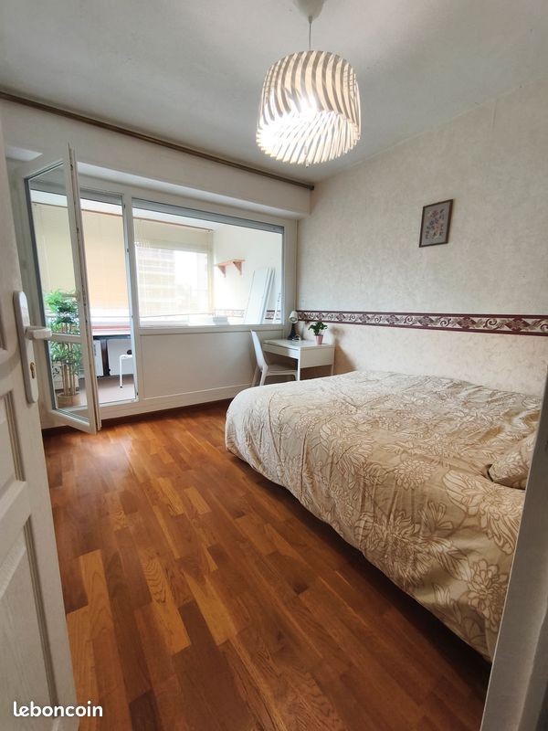 Appartement 6 pièces 89 m² · à Nanterre · 89 m² · 560 €