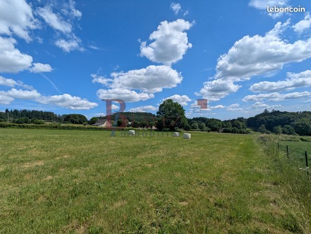 Terrain 1566 m² Saint-Exupéry-les-Roches