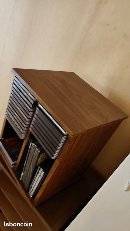 Tour range CD (image 1)