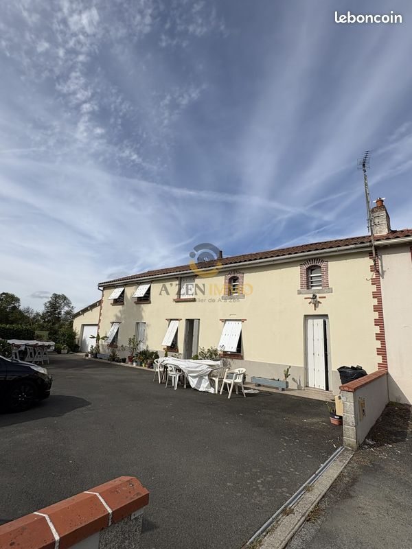 Maison 5 pièces 119 m² · à Combrand · 119 m² · 138 000 €
