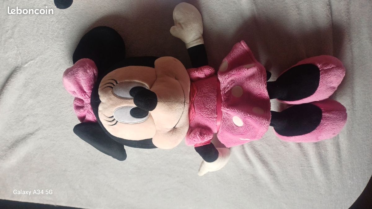 Lot peluches Minnie (image 3)