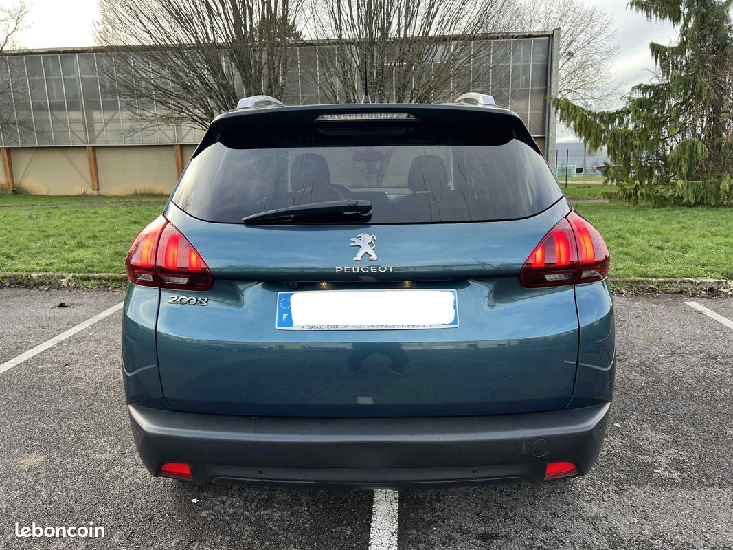 Peugeot 2008 1.5 BlueHDi 100ch E6.c Signature S&S BVM5 (image 6)
