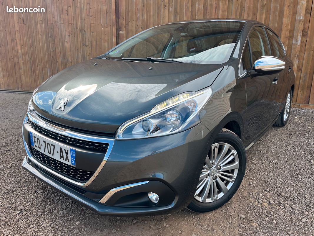 Peugeot 208 1.2ess 82ch Allure (image 1)