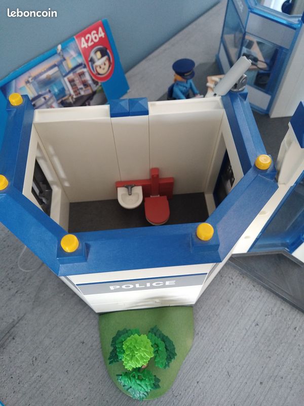 PLAYMOBIL THÉMATIQUE POLICE - Commissariat, Vedette et Hélicoptère