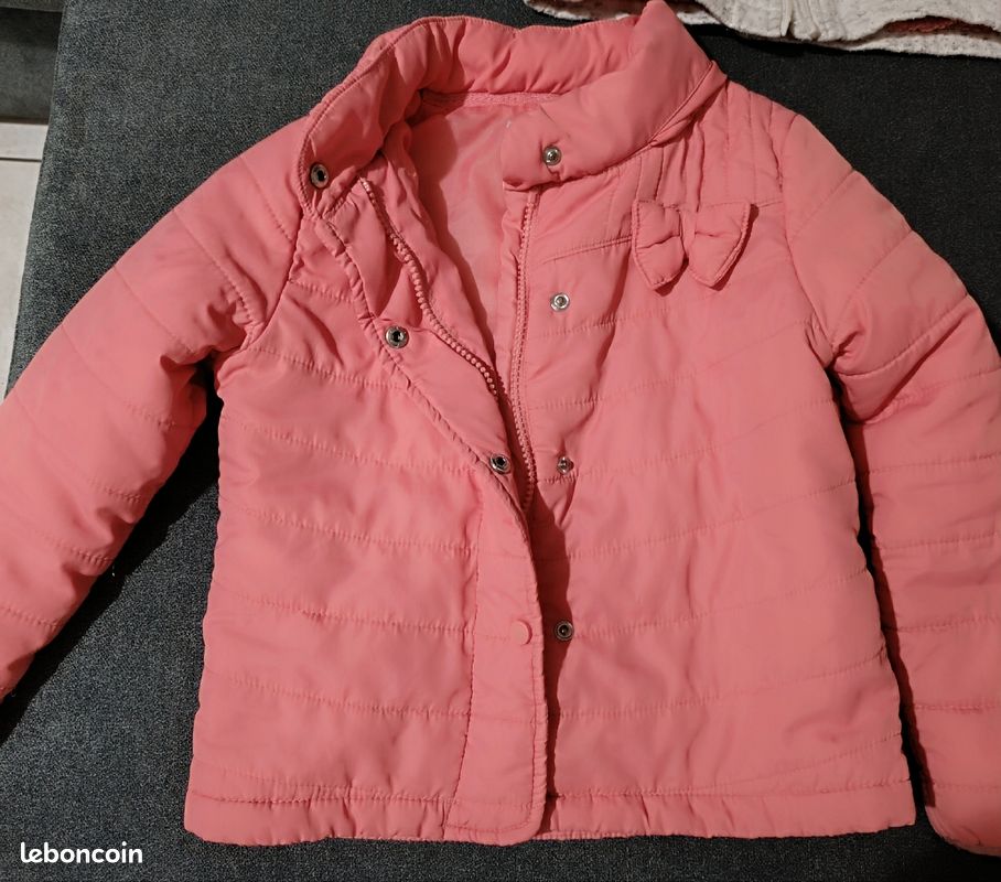 Lot de 3 vestes taille 6 ans (image 3)