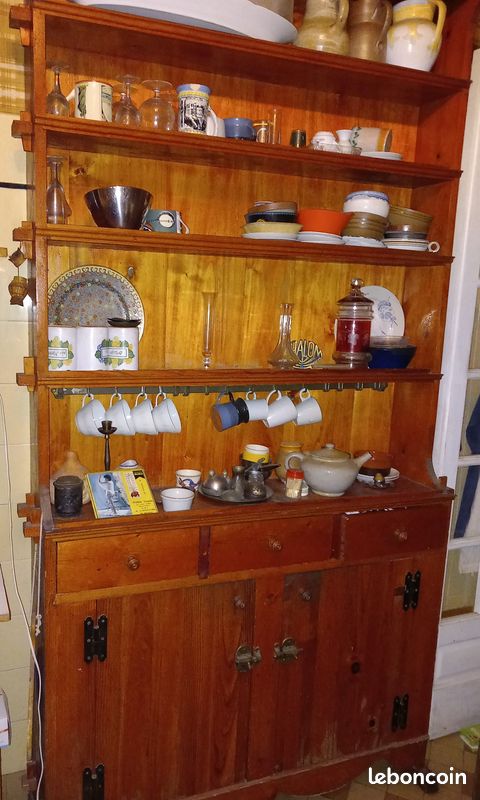 Buffet en pin véritable (image 1)