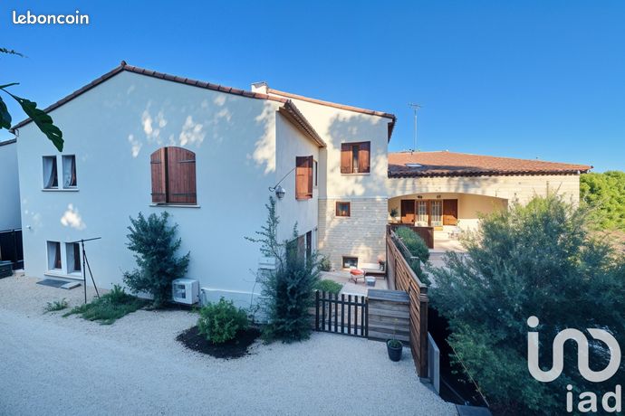 Maison 7 pièces 180 m²