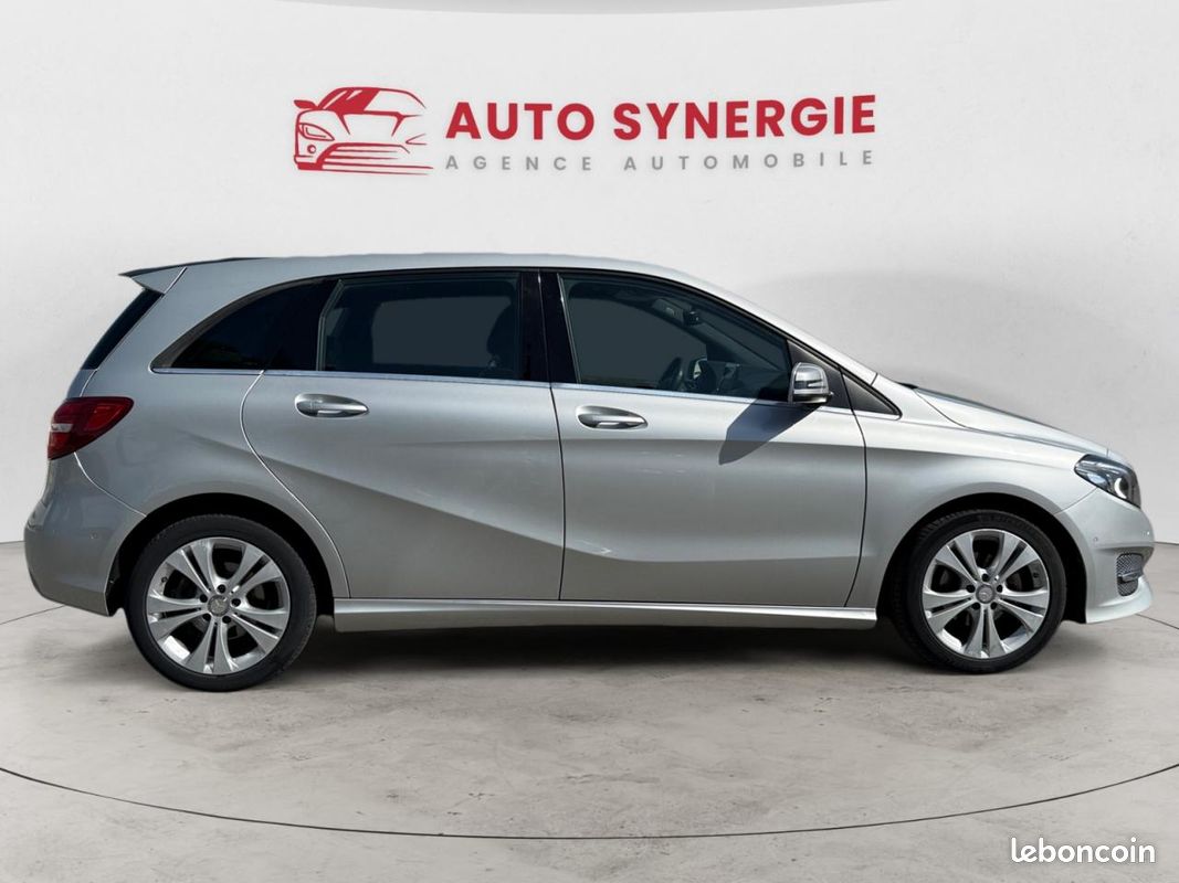 MERCEDES CLASSE B B 180 - BV 7G-DCT BERLINE - Sensation PHASE 2 (image 6)