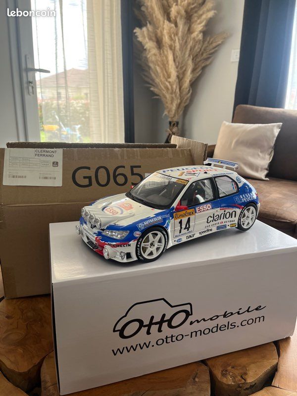 Peugeot 306 Maxi – Miniature Ottomobile 1/12 – Résine Blanche – Réf G065 – Neuf