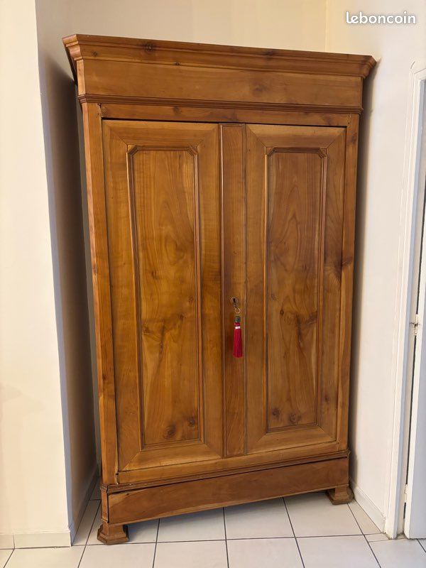 Grande armoire Louis Philippe (image 1)