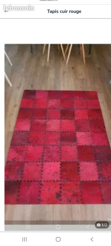 Tapis cuir rouge (image 1)