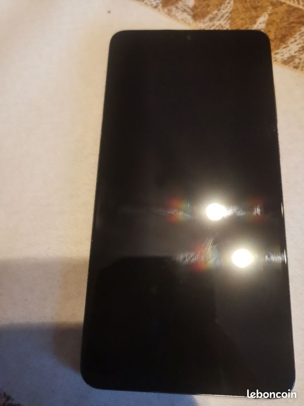 Smartphone Huawei mate 20 - écran neuf (image 2)