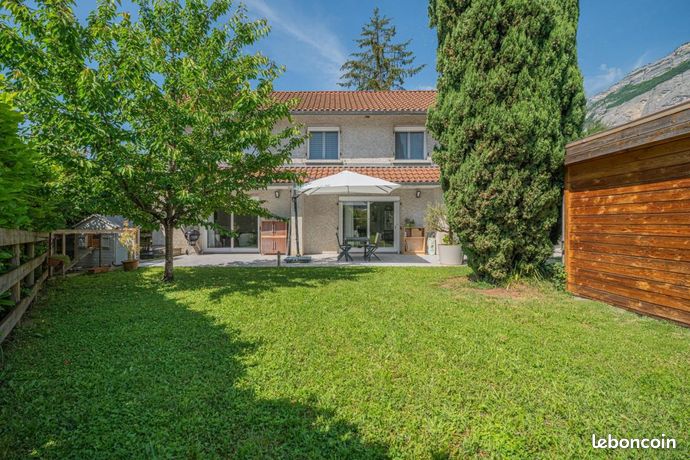 Maison 5 pièces 136 m²