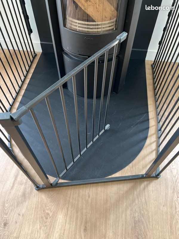Sécurité enfant poêle : barrière de protection (image 2)