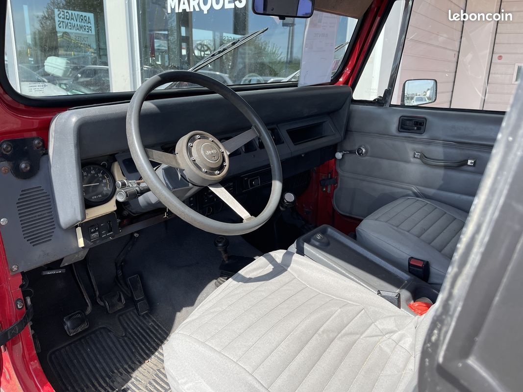 Jeep WRANGLER 2.5 SE HARD TOP (image 9)