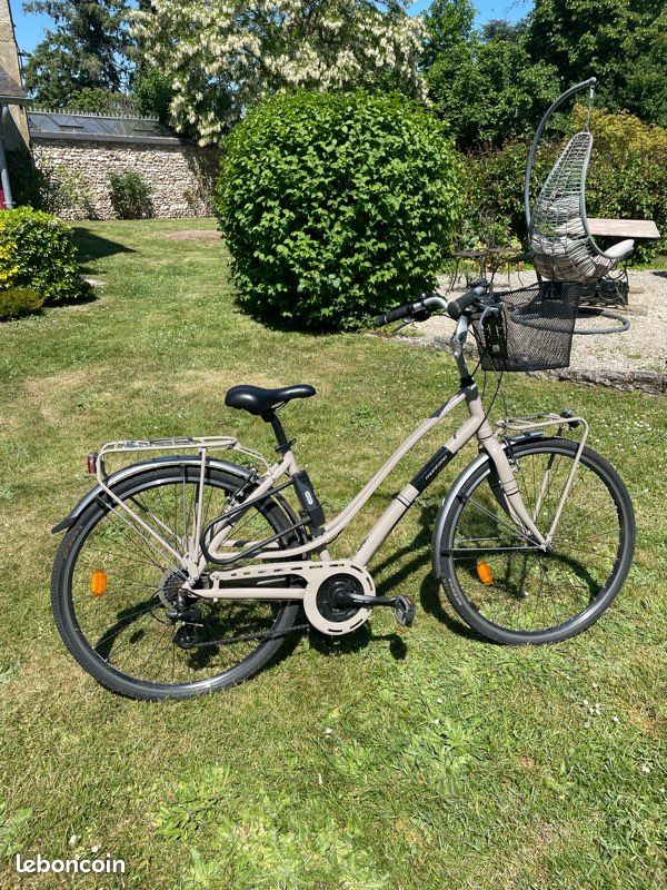 Vélo Montana Lunapiena STI beige + Panier avant Klickfix et antivol (image 1)