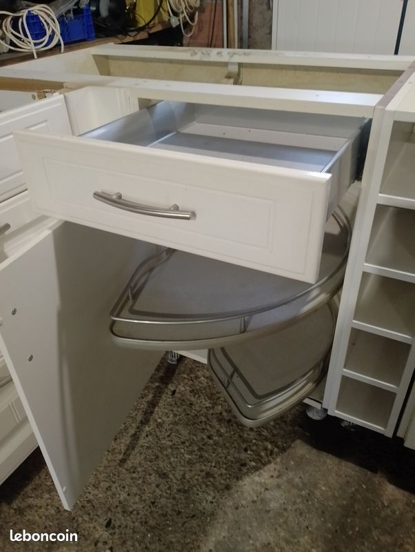 Cuisine intégrée blanche (image 6)