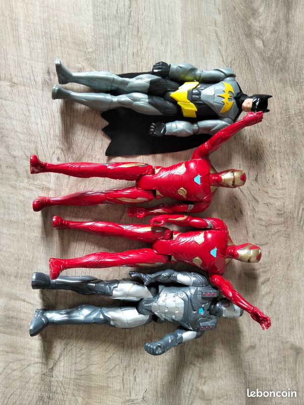 Figurine des super héros (image 1)