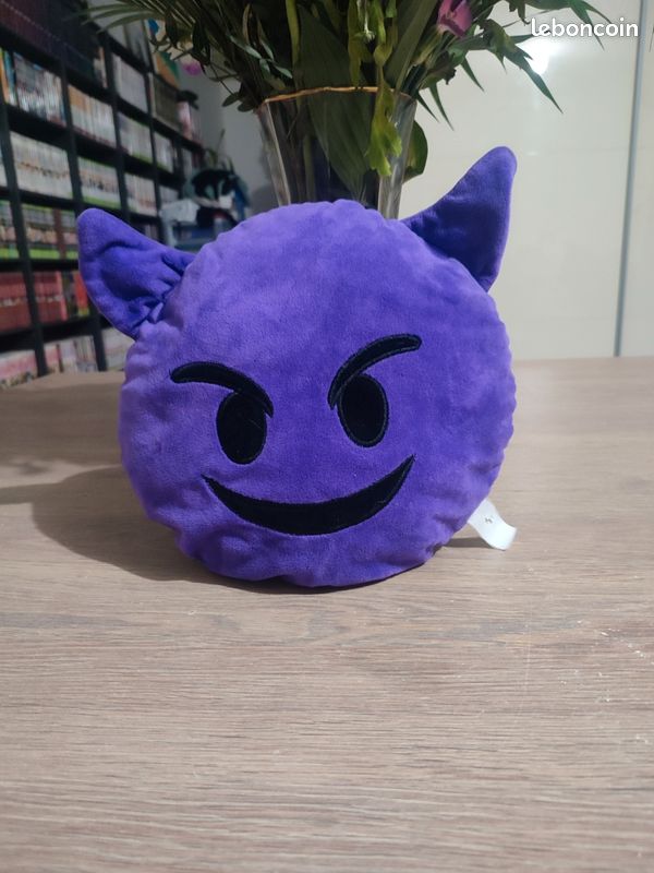 Coussin Smiley diable (image 1)